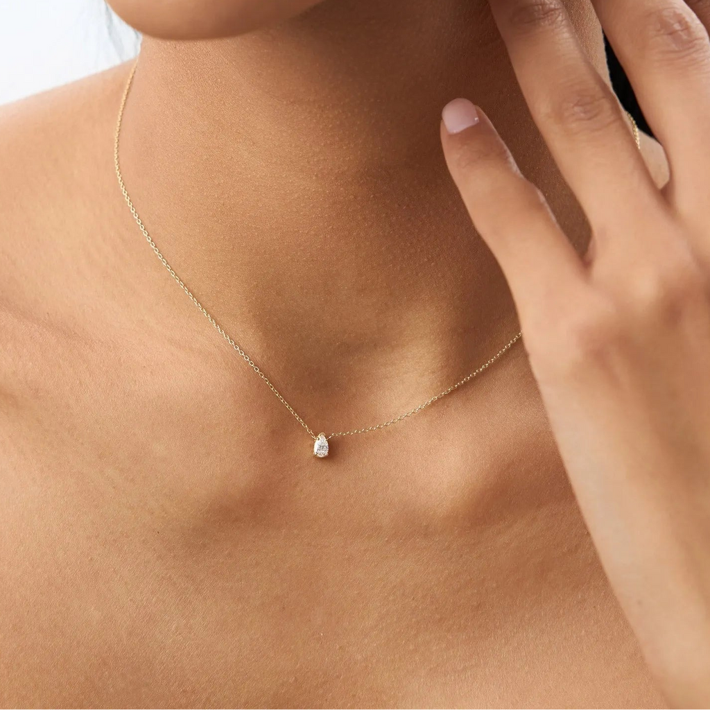 14K Solid Gold Pear Shape Diamond Solitaire Necklace Prong Setting 0.23ctw