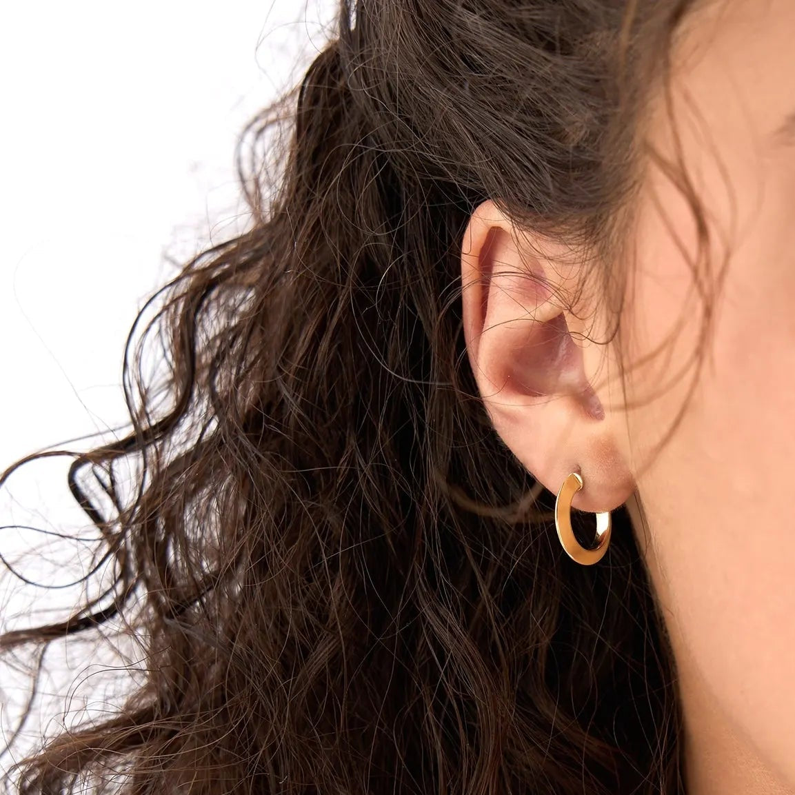14k Yellow Gold Knife Edge Hoop Earrings 15mm Outer Diameter 2.8mm Width