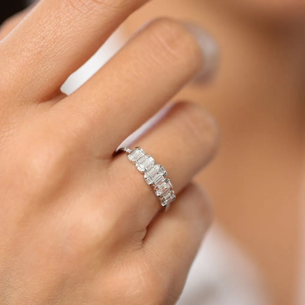 14K Gold 0.71 Carat Graduating Baguette and Round Diamond Ring