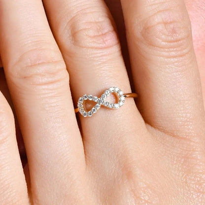 14k Gold 0.20 ctw Round Diamond Infinity Symbol Ring