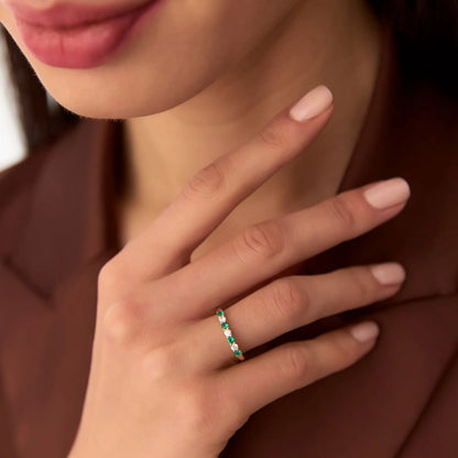 14K Solid Gold Round Emerald and Diamond 7 Stone Basket Setting Wedding Ring 0.40 CTW
