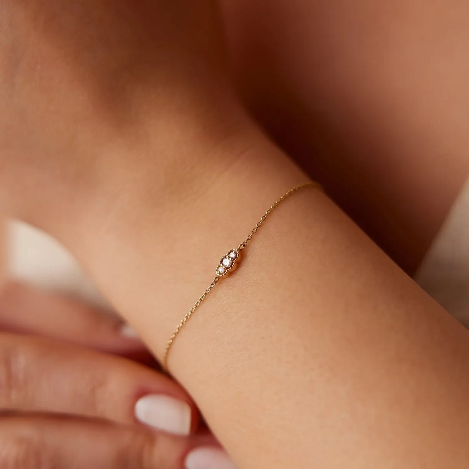 14K Solid Gold Round Diamond Art Deco Chain Bracelet Prong Setting 0.12 Carat