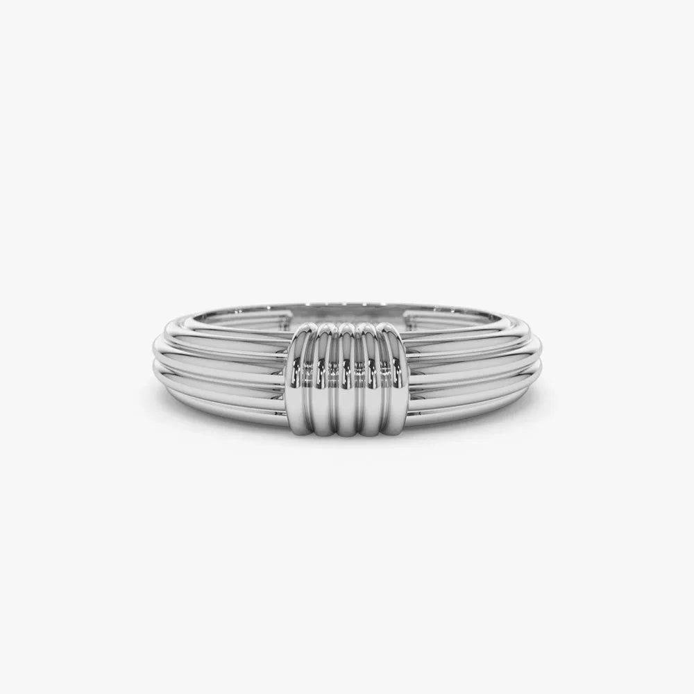 14k Ribbed Dome Graduating Gold Ring
