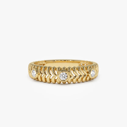 14K Solid Gold Round Diamond 0.12 Carat Ribbed Three Stone Ring