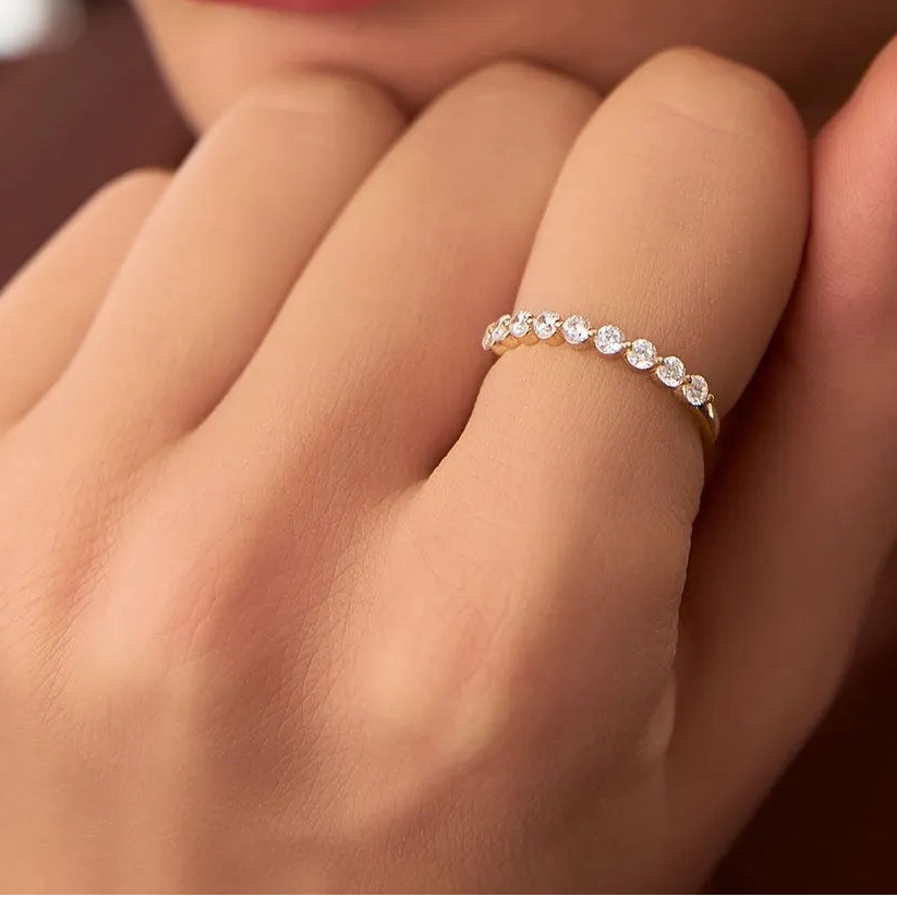 14K Solid Gold Round Diamond 0.30 Carat Single Shared Prong Wedding Ring