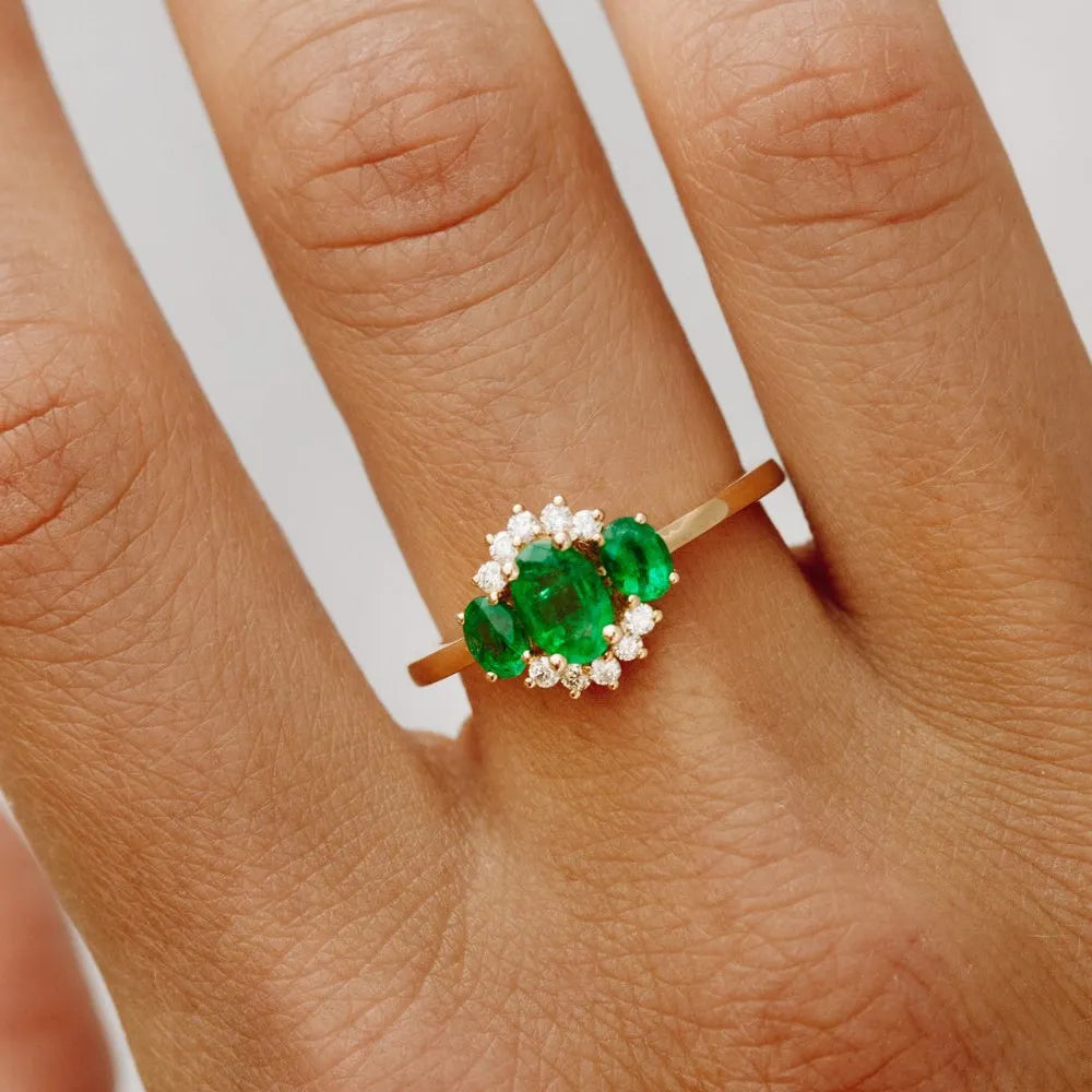 14K Gold Oval Emerald and Round Diamond Three Stone Cluster Ring 1.06 CTW