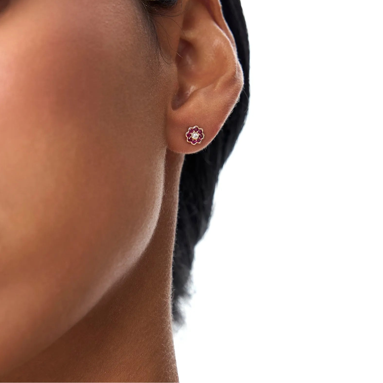 4k Gold Ruby and Diamond Round Cut Flower Stud Earrings Bezel Setting 0.57 ctw