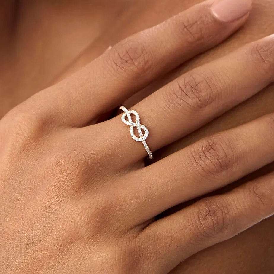 14K Solid Gold Round Diamond Infinity Knot Ring 0.24 ctw