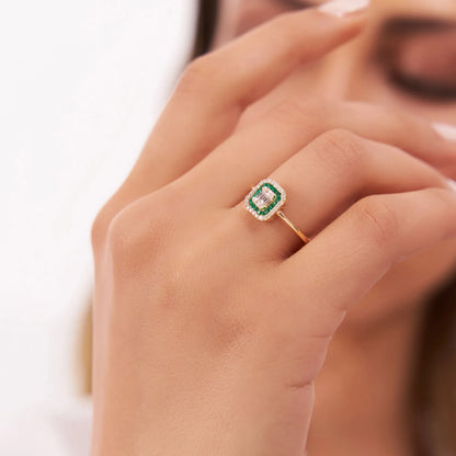14K Solid Gold Round Emerald and Baguette Diamond Halo Ring 0.47 CTW