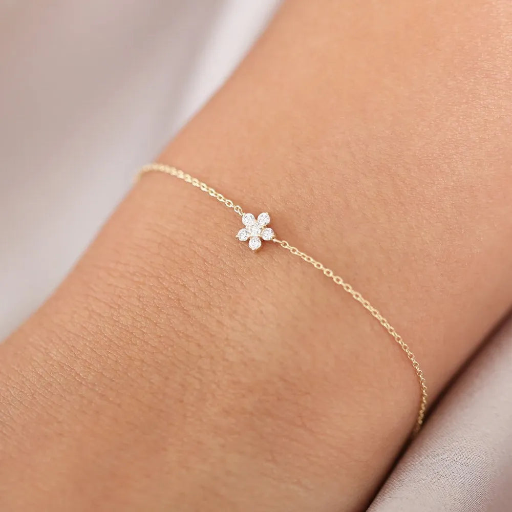 14K Solid Gold 0.18 CTW Round Diamond Flower Charm Prong Set Bracelet