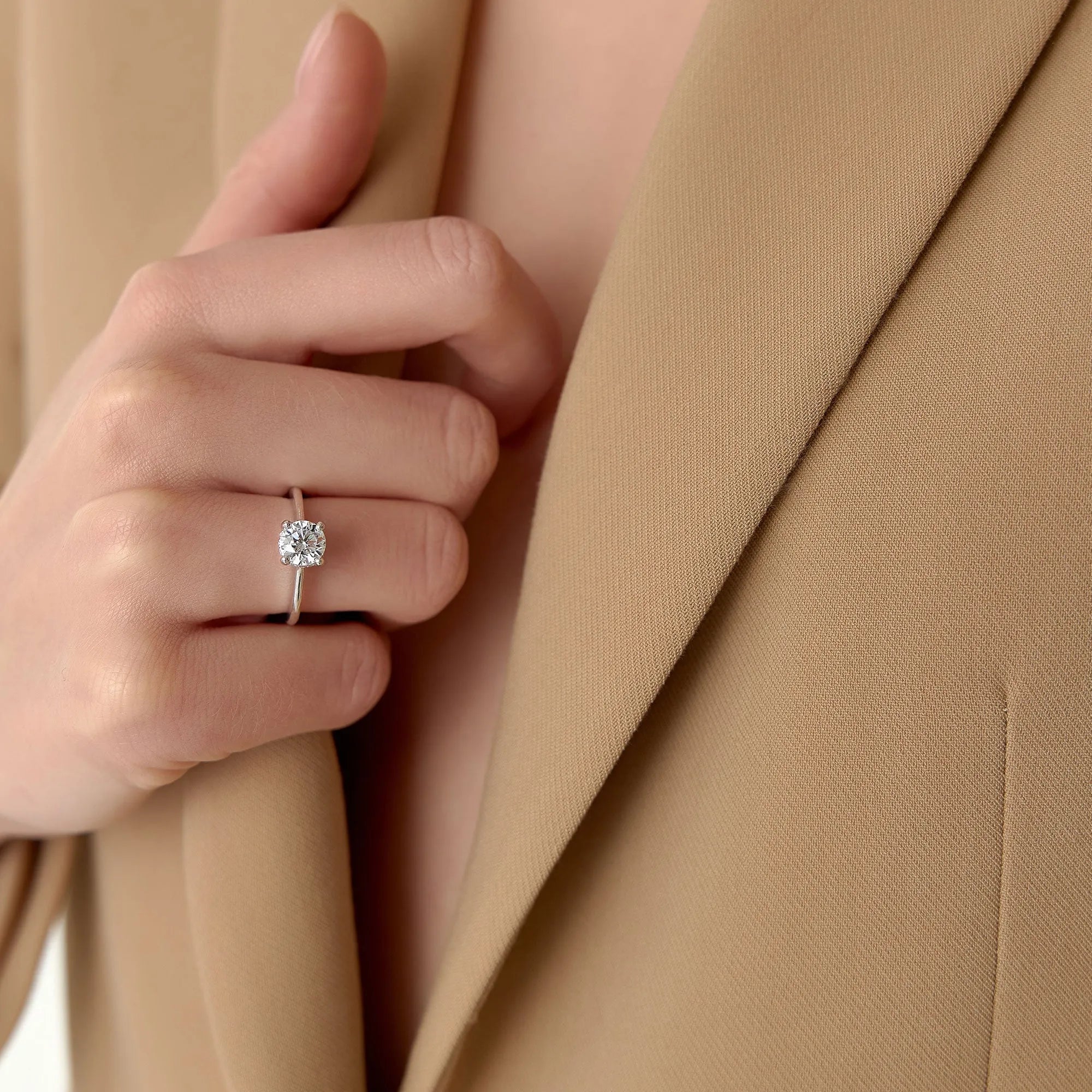 14K Gold 1.00 Carat Round Lab Grown Diamond 4 Prong Basket Setting Engagement Ring