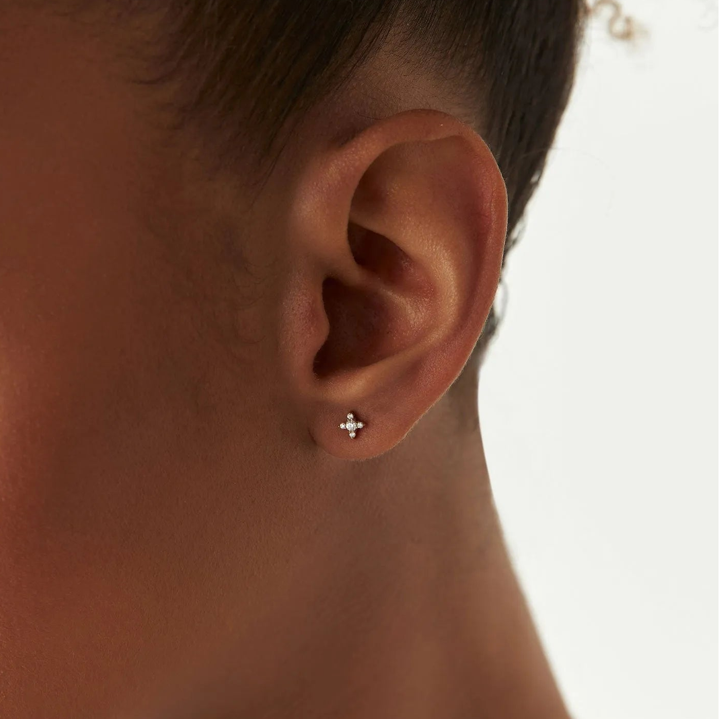 14k Gold Diamond Round Cut Criss Cross X Stud Earrings 0.15 ctw
