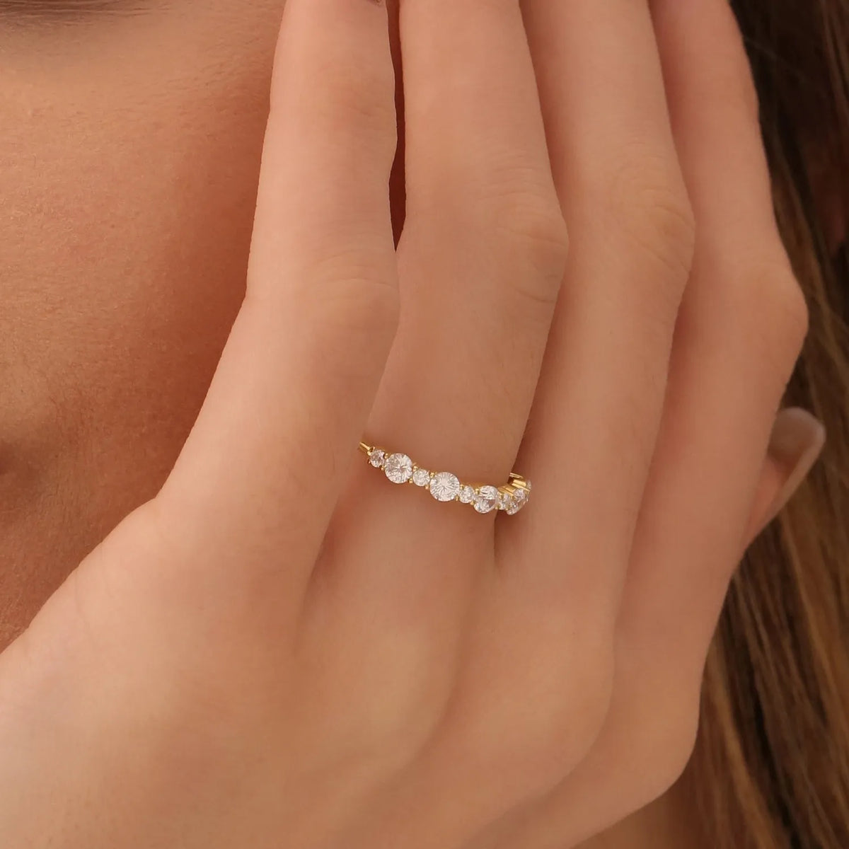 14k Gold 0.69 ctw Mixed Size Round Diamond Anniversary Ring
