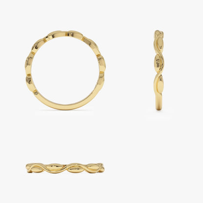 14k Gold Oval Link Ring 2.4mm Wide Graduated Band