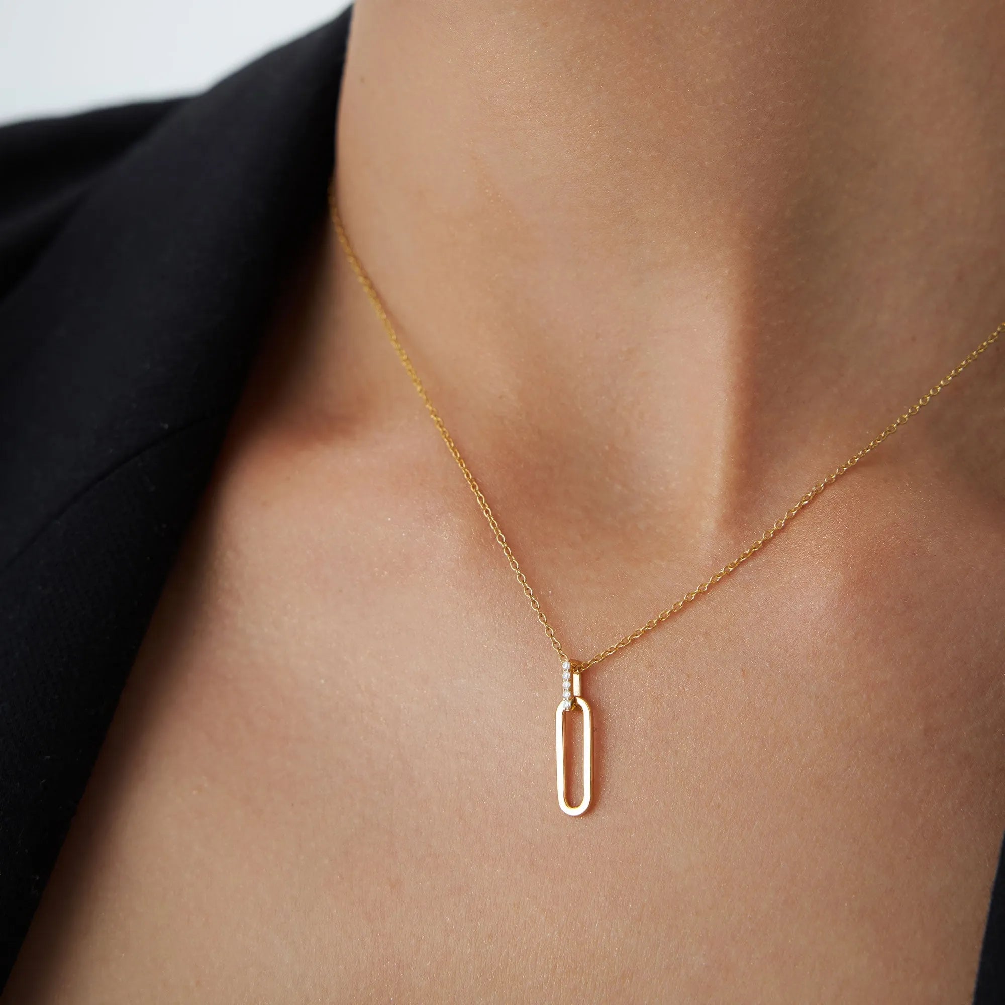 14K Solid Gold 0.05 CTW Round Diamond Paper Clip Link Pendant Necklace
