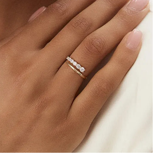 14k Gold 0.45 ctw Round Diamond Crossover Statement Ring