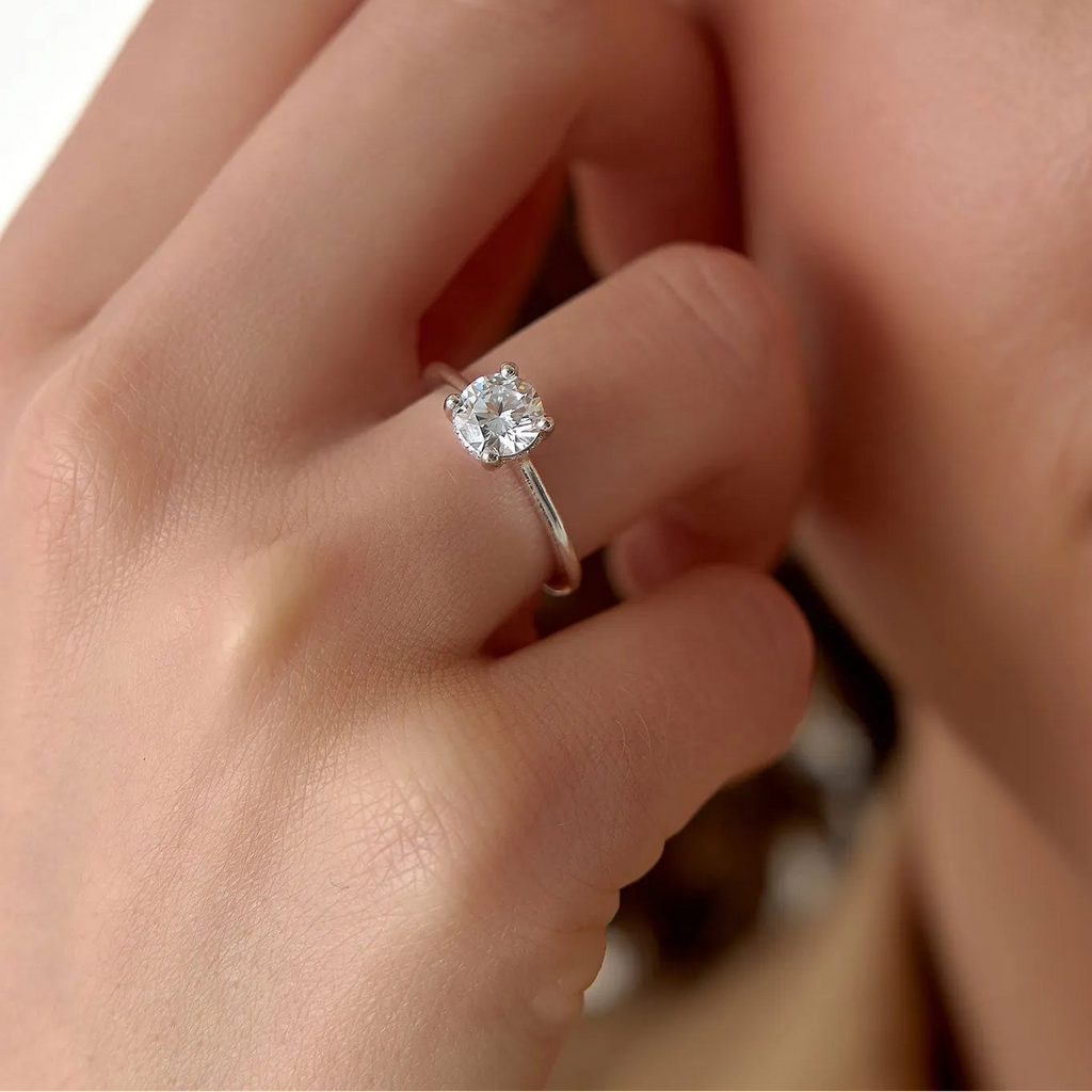 14K Gold 1.00 Carat Round Lab Grown Diamond 4 Prong Basket Setting Engagement Ring