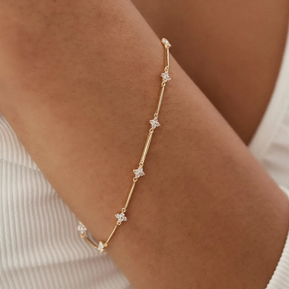 14K Solid Gold 0.57 CTW Round Diamond Clover Infinity Prong Set Bracelet