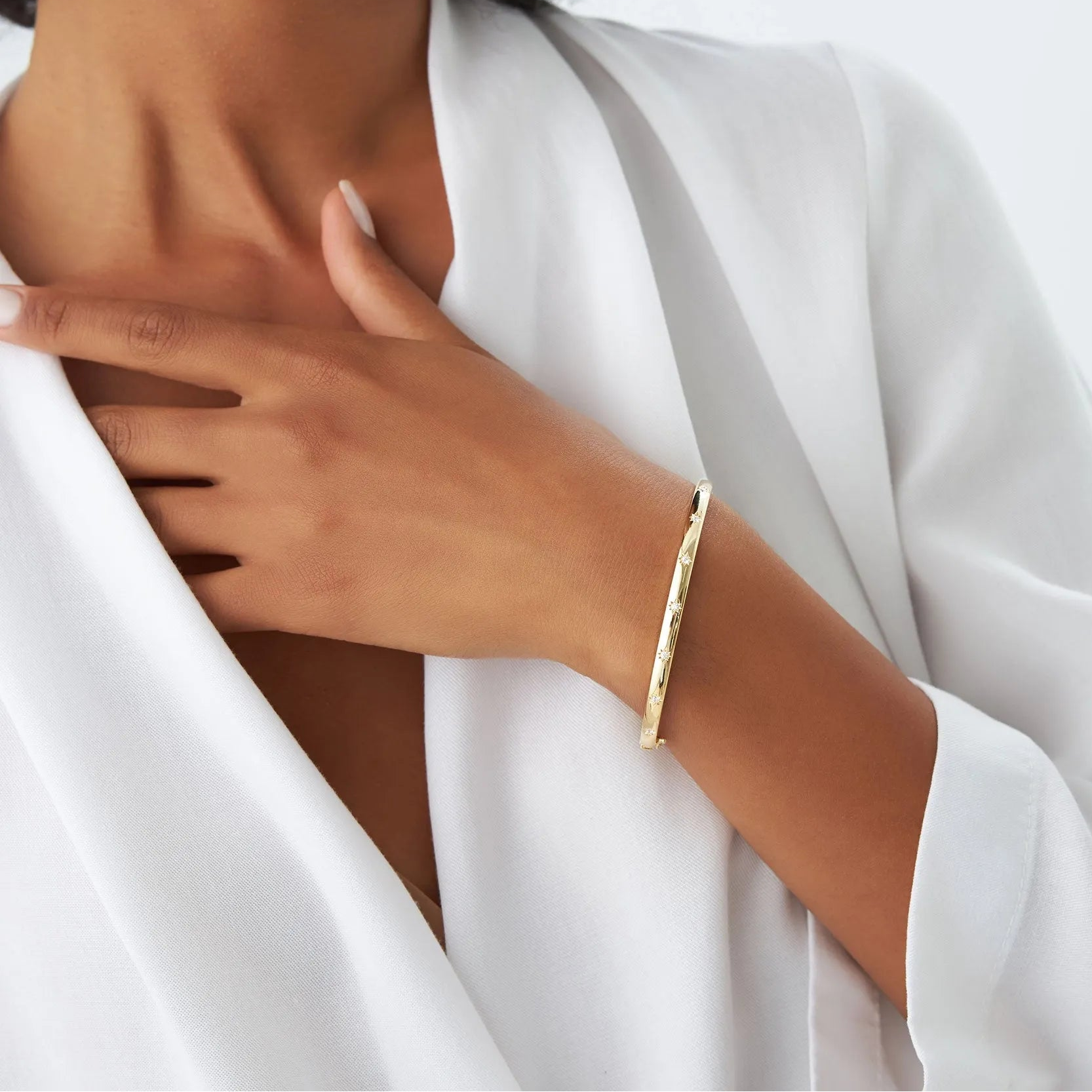 14K Solid Gold 0.24 CTW Round Diamond Dome Star Setting Bangle