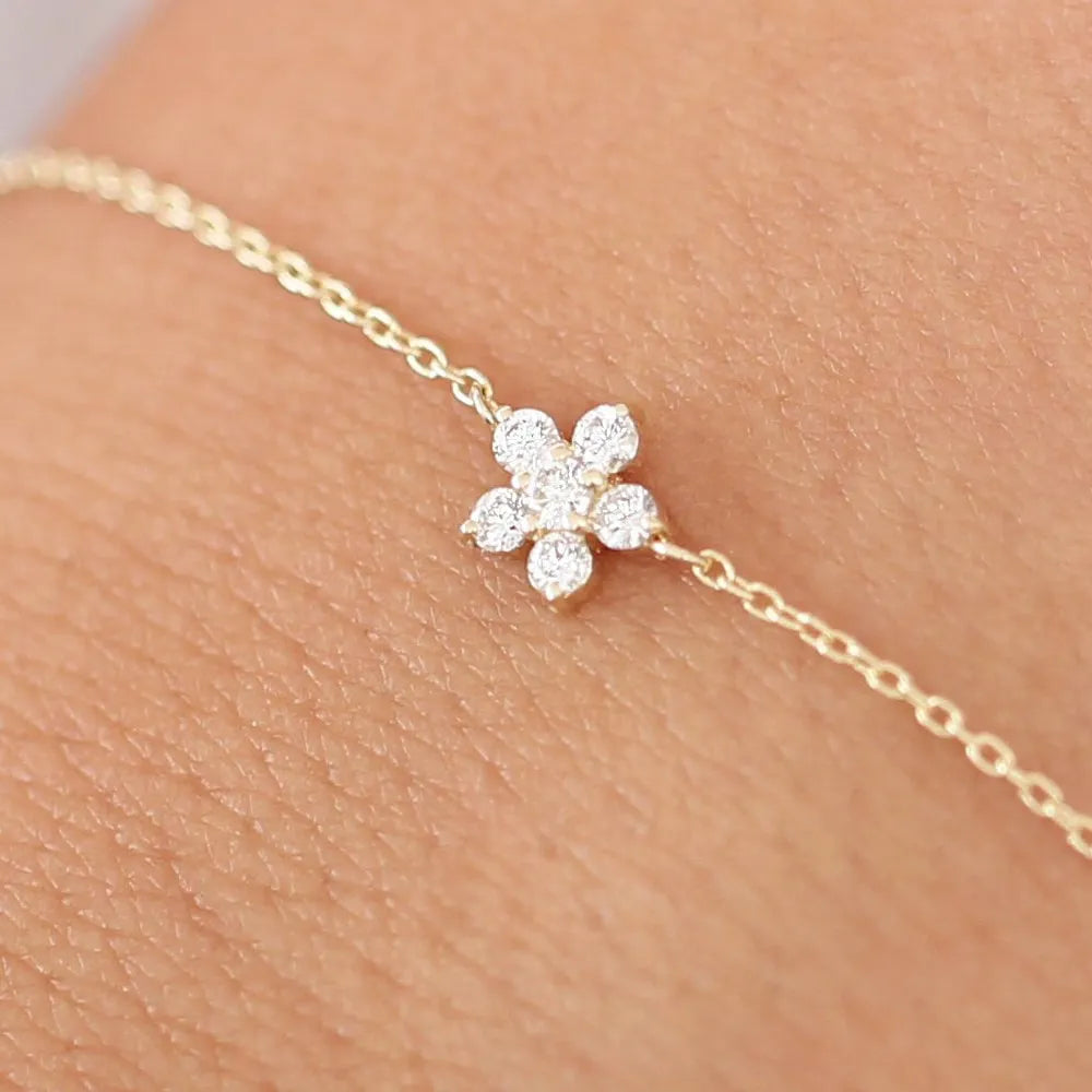 14K Solid Gold 0.18 CTW Round Diamond Flower Charm Prong Set Bracelet