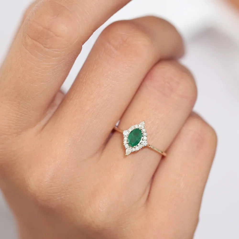 14K Solid Gold Oval Emerald and Pear Round Diamond Ballerina Ring 0.88 CTW