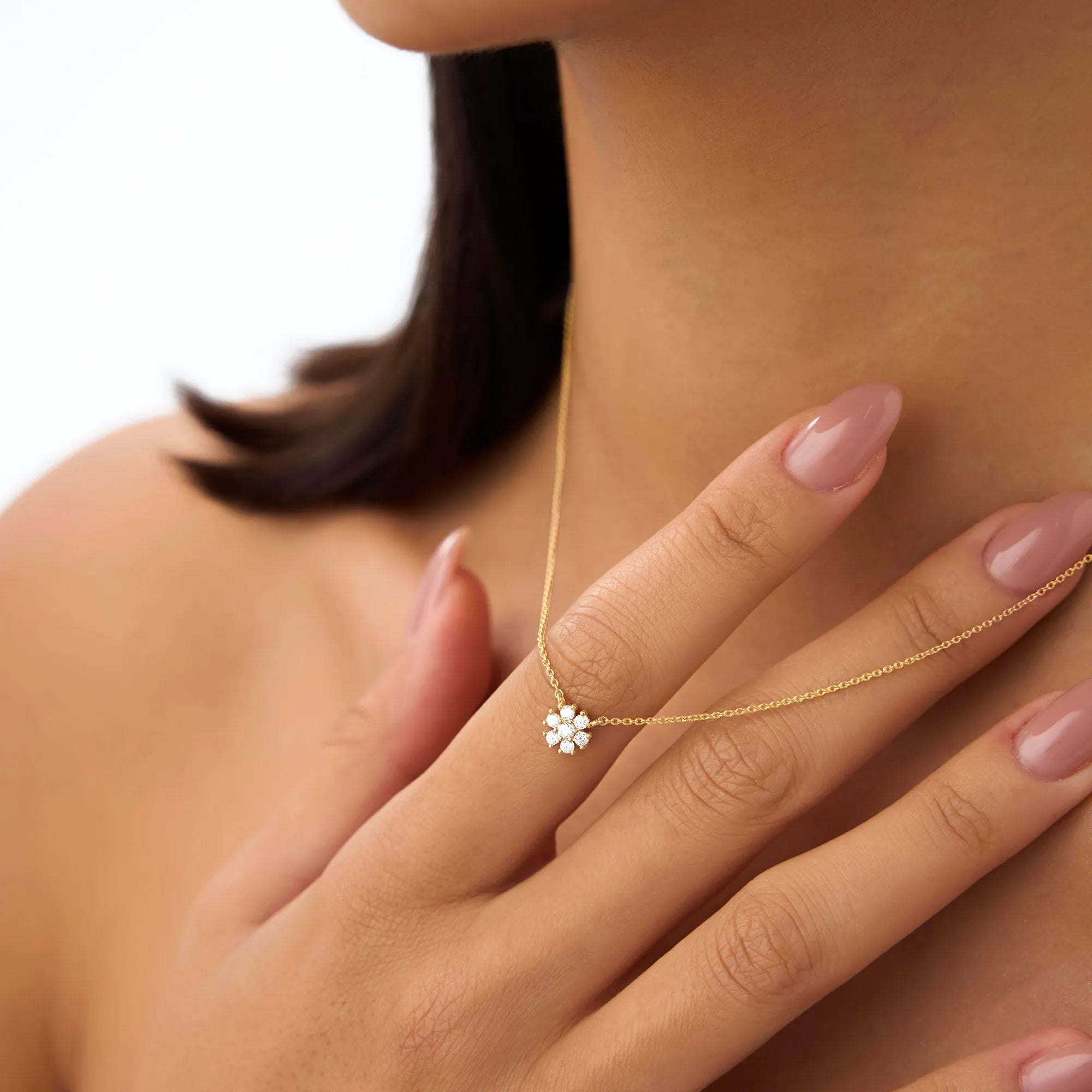 14K Solid Gold 0.23 CTW Round Diamond Cluster Flower Necklace