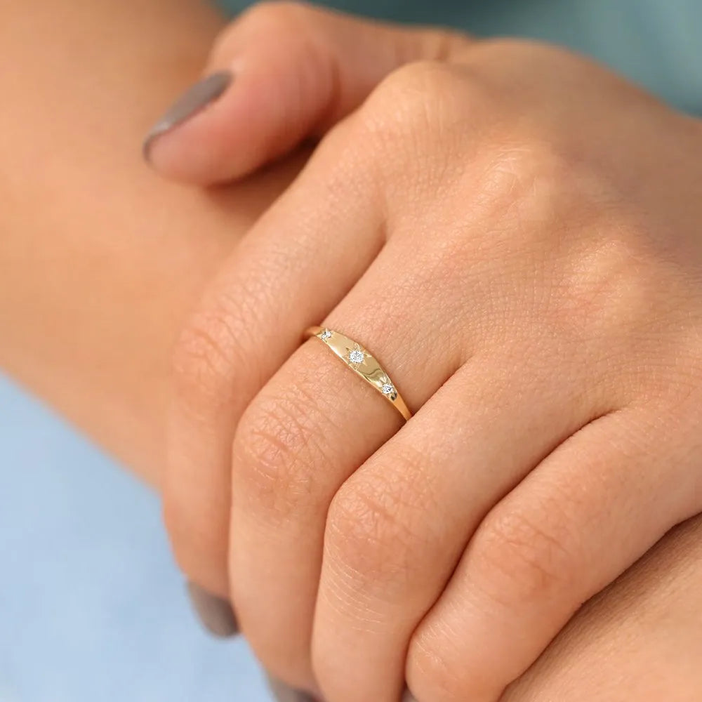 14K Solid Gold Round Diamond 3 Stone Star Setting Stacking Ring 0.06 CTW