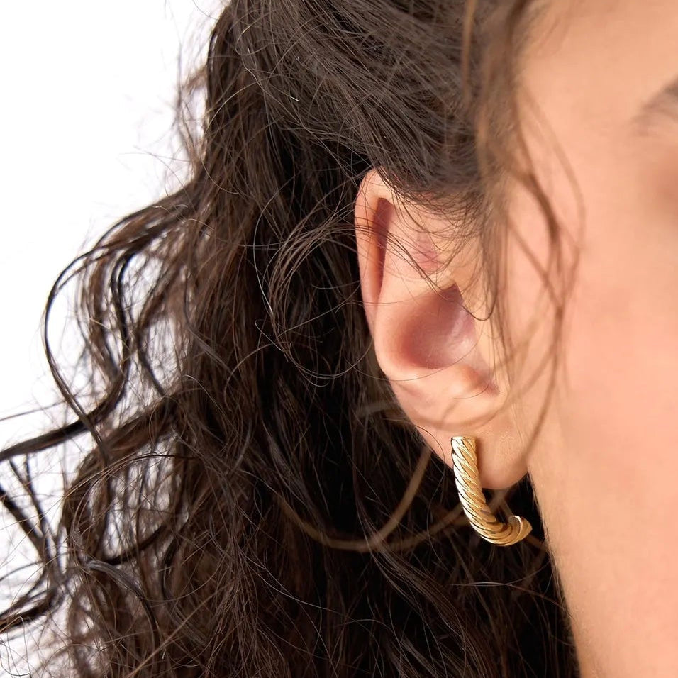14k Yellow Gold Rope Hoop Earrings 17.7mm Length 3.9mm Width