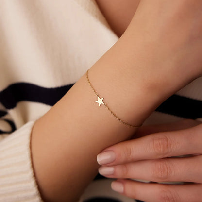 14k Gold Lucky Star Charm Bracelet with Pendant