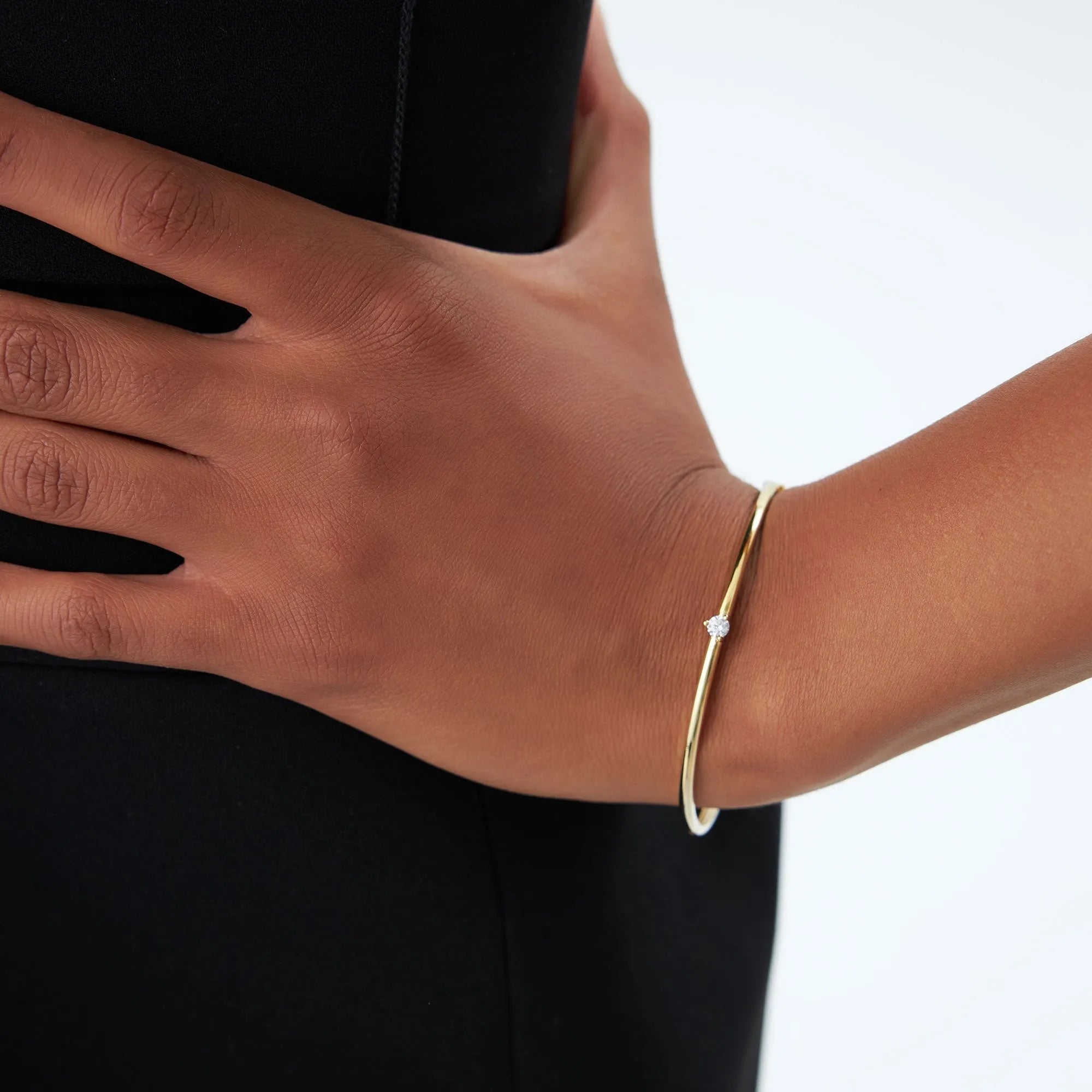 14K Solid Gold 0.30 CTW Round Diamond Solitaire Prong Set Bangle