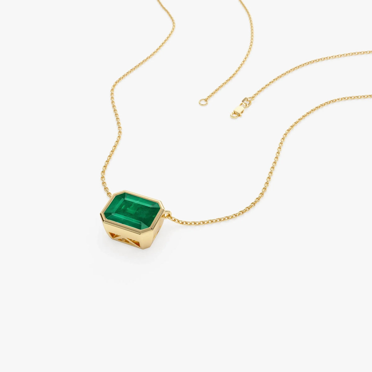 14k Solid Gold Octagon Cut Emerald 1.50 to 2.20 CTW Bezel Setting Necklace