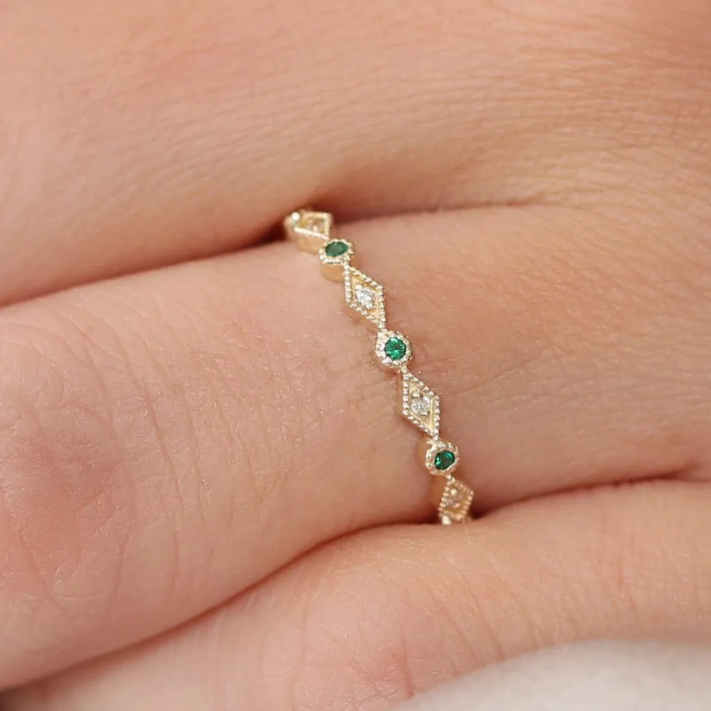14K Gold Round Emerald and Diamond Geometric Art Deco Wedding Band Ring 0.22 CTW