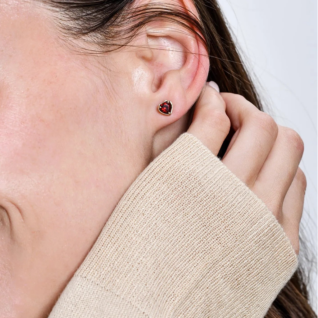 14K Solid Gold Heart Shaped Garnet Stud Earrings 1.15ctw