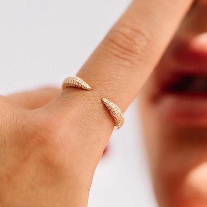 14k Gold Round Diamond 0.40ctw Micro-Pave Claw Ring