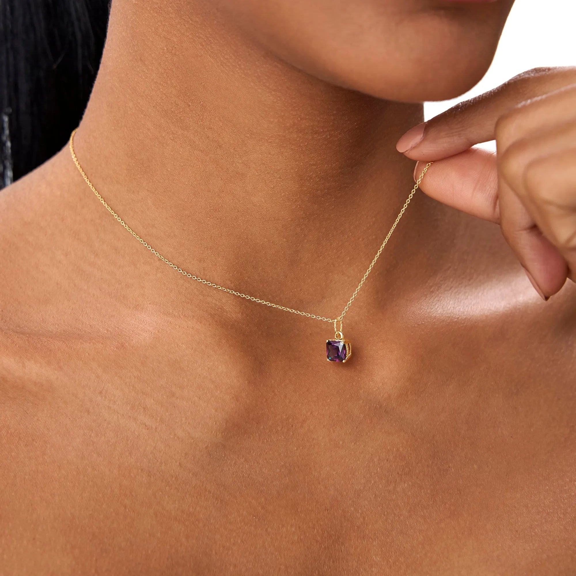 14k Solid Gold Amethyst Cushion Cut Solitaire Necklace 0.95 Carat