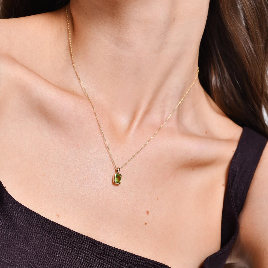 14k Solid Gold Peridot Emerald Cut Vertical Pendant 1.05 Carat Bezel Setting