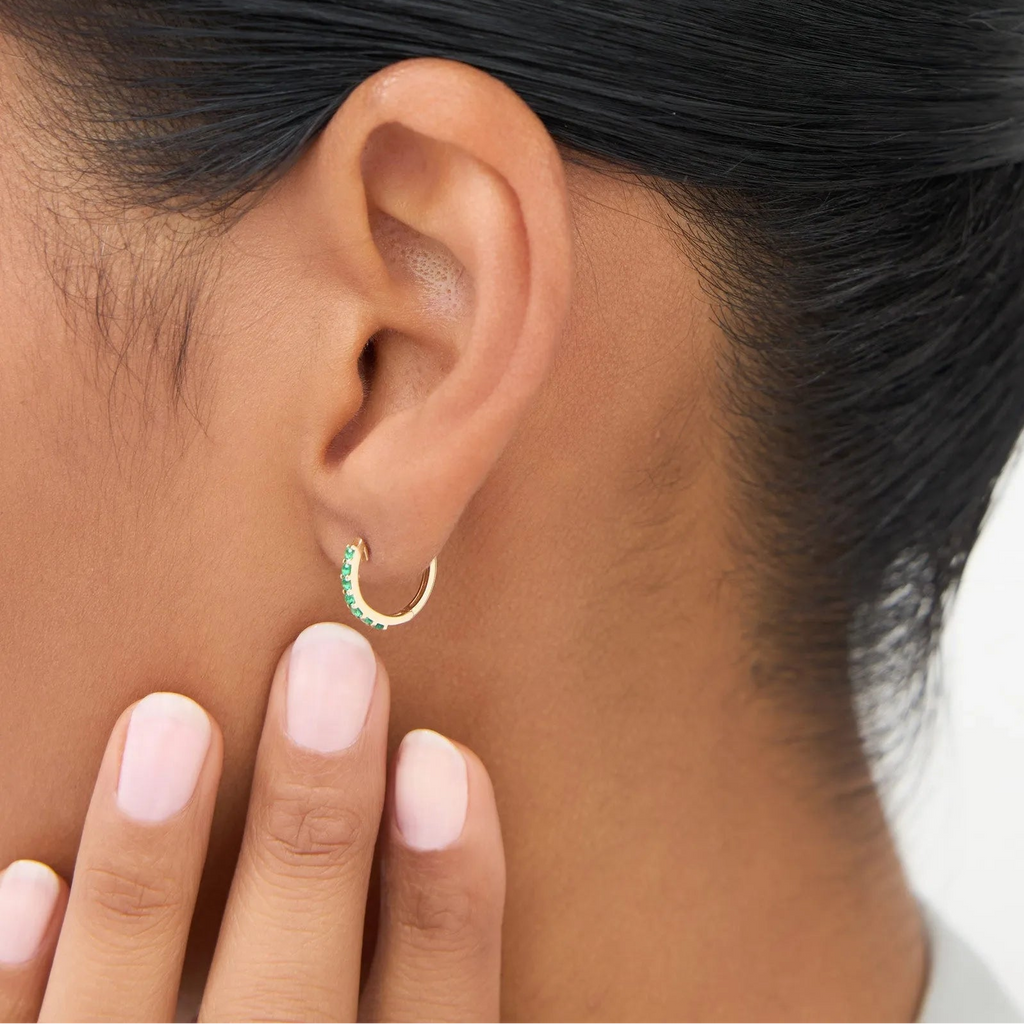 14K Solid Gold Round Emerald Huggie Hoop Earrings 0.25 CTW