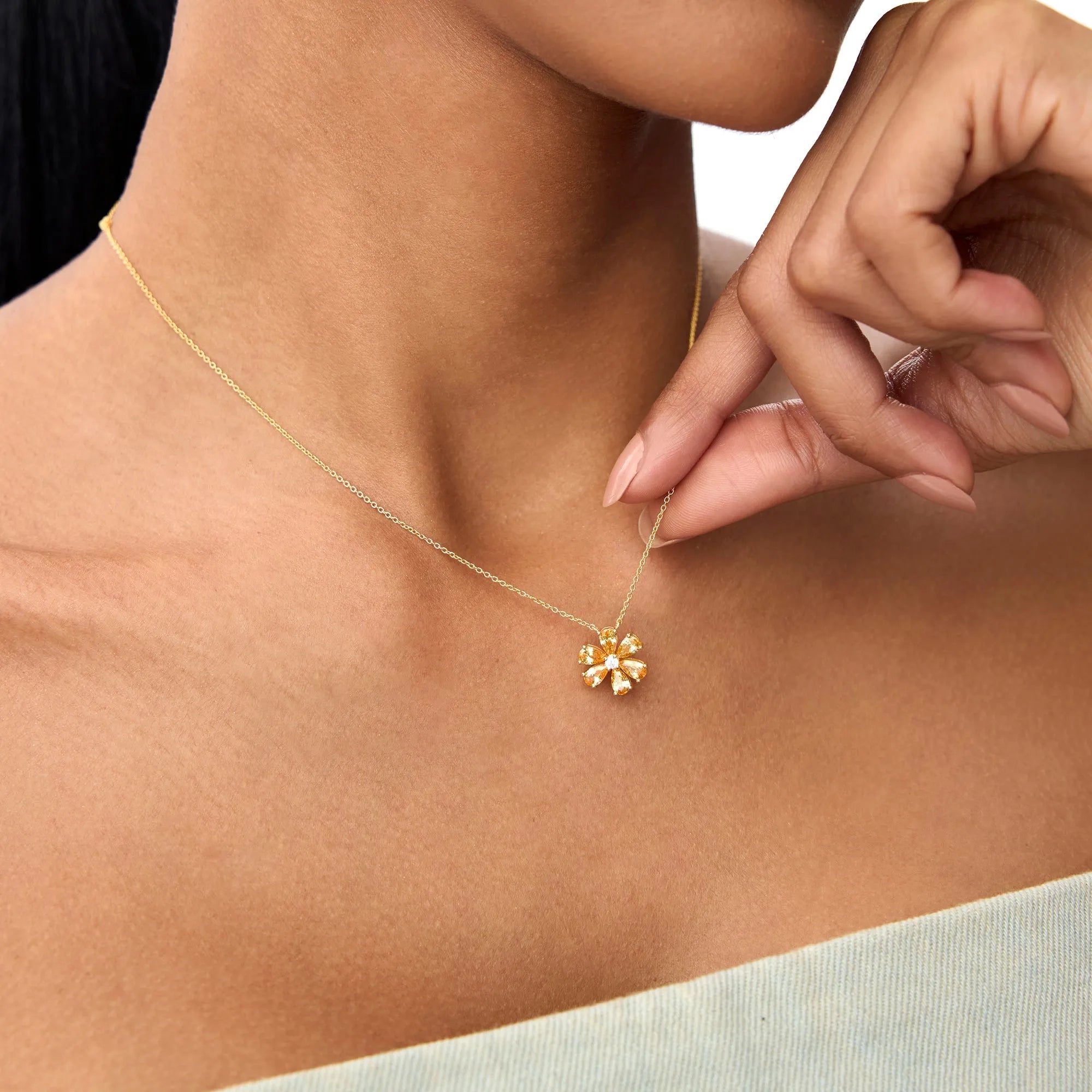 14k Solid Gold Citrine and Diamond Pear and Round Flower Necklace 1.40 Carat