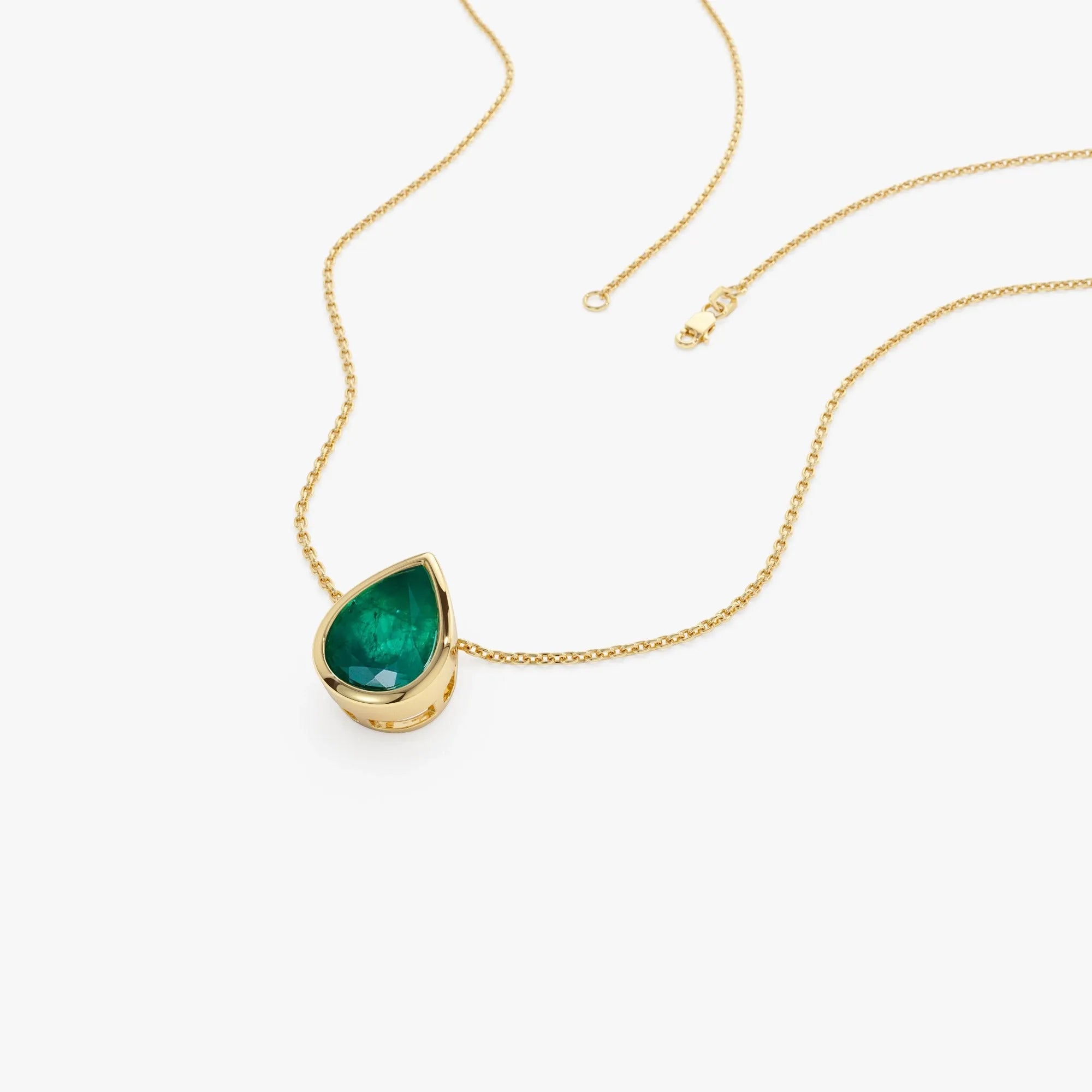 14k Solid Gold Pear Shape Emerald 1.50 to 2.50 CTW Bezel Setting Necklace