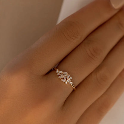 14k Gold 0.30 CTW Baguette and Round Diamond Cluster Ring