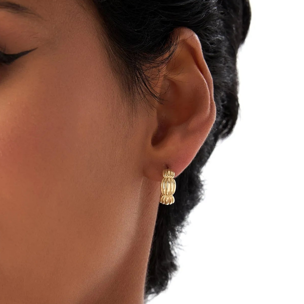 14k Solid Gold Ribbed Dome Hoop Earrings 11mm Inner Diameter 6mm Width