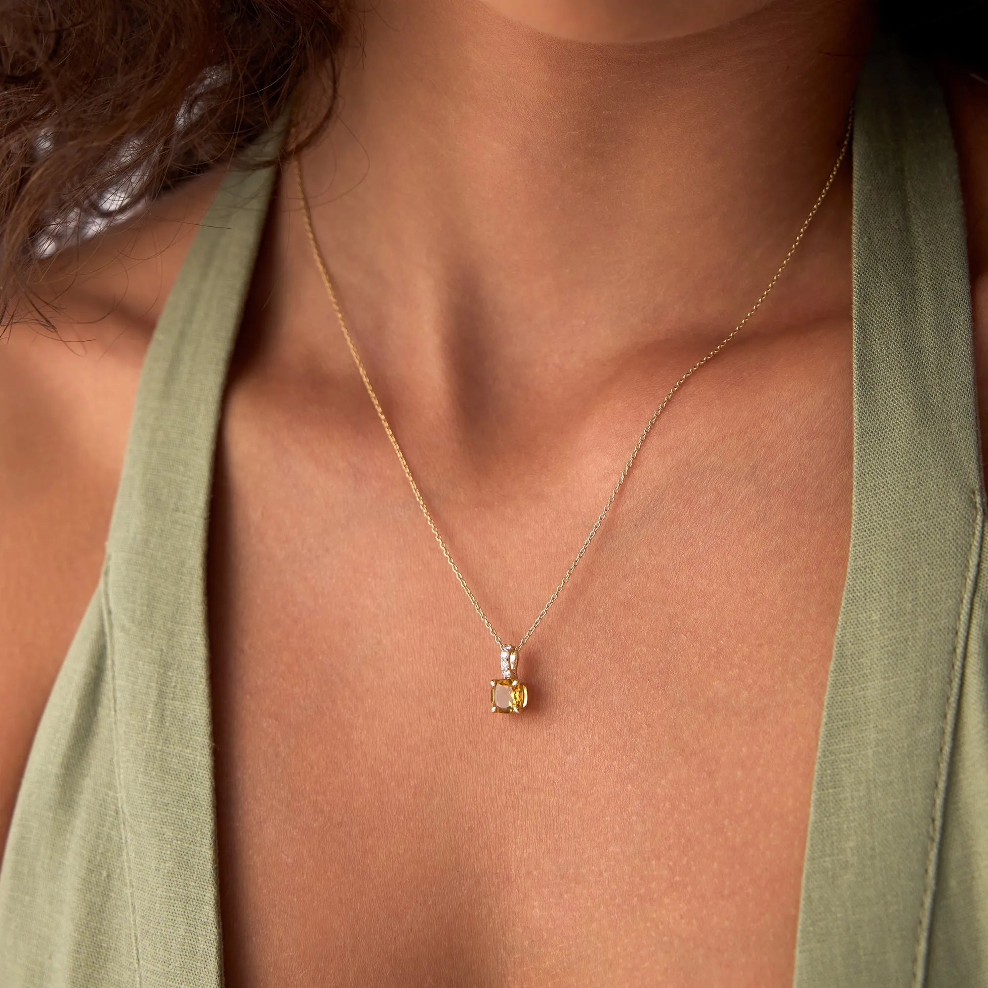14k Solid Gold Citrine and Diamond Cushion Cut Pendant Necklace 1.02 Carat