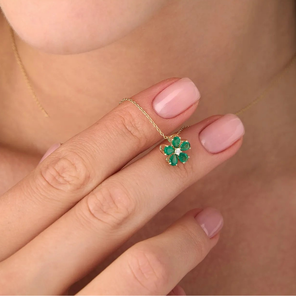 14k Solid Yellow Gold Pear Shape Emerald 0.65 CTW and Round Diamond 0.03 CTW Floral Flower Pendant Necklace