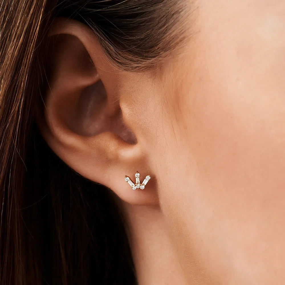 14k Gold Diamond Baguette and Round Cut Spike Stud Earrings Prong Setting 0.25 ctw