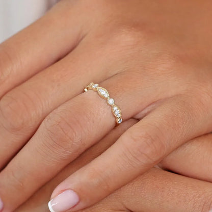 14K Gold 0.26 Carat Round Diamond Vintage Micro-Pave Wedding Ring Band