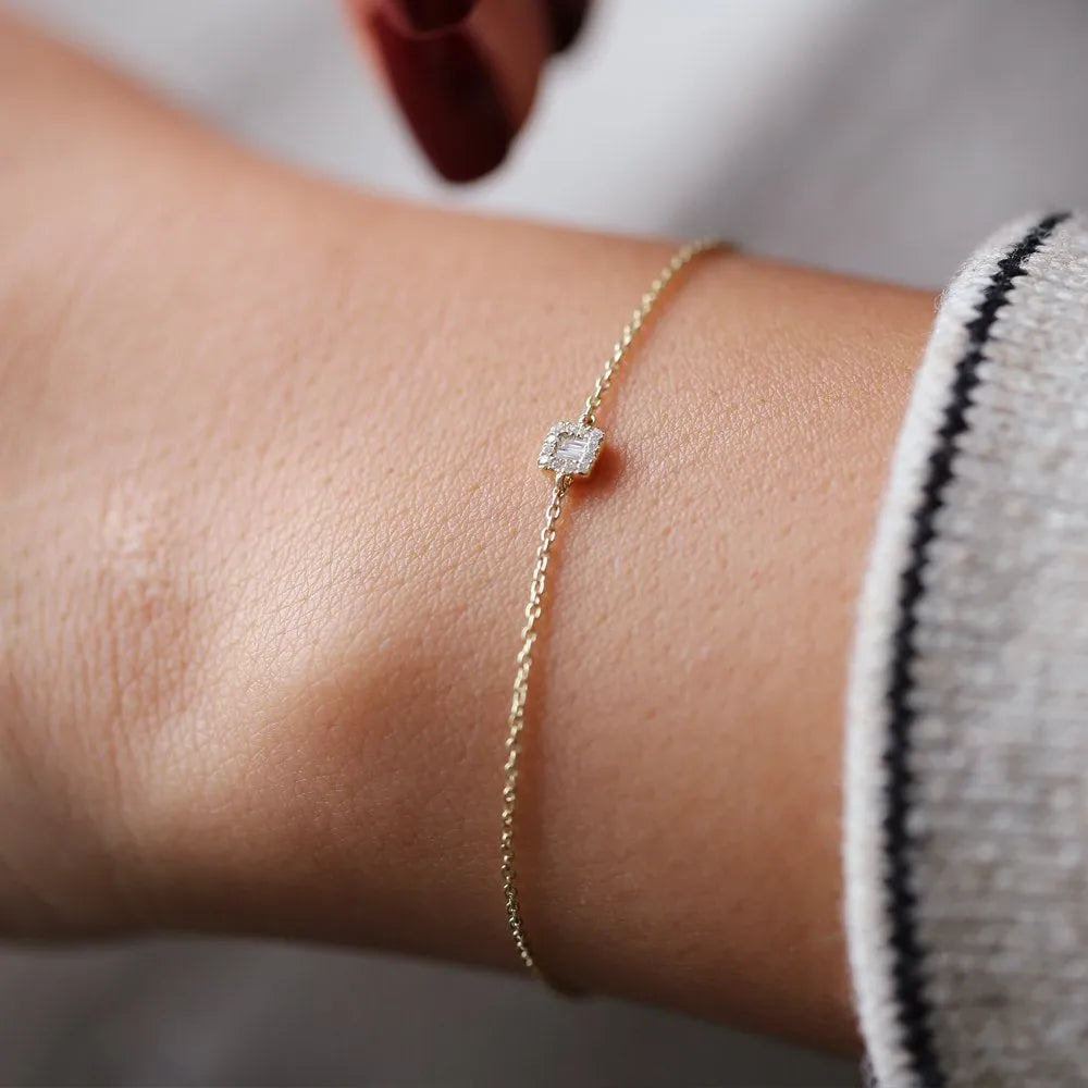 14K Solid Gold Baguette and Round Diamond Station Bracelet 0.10 Carat
