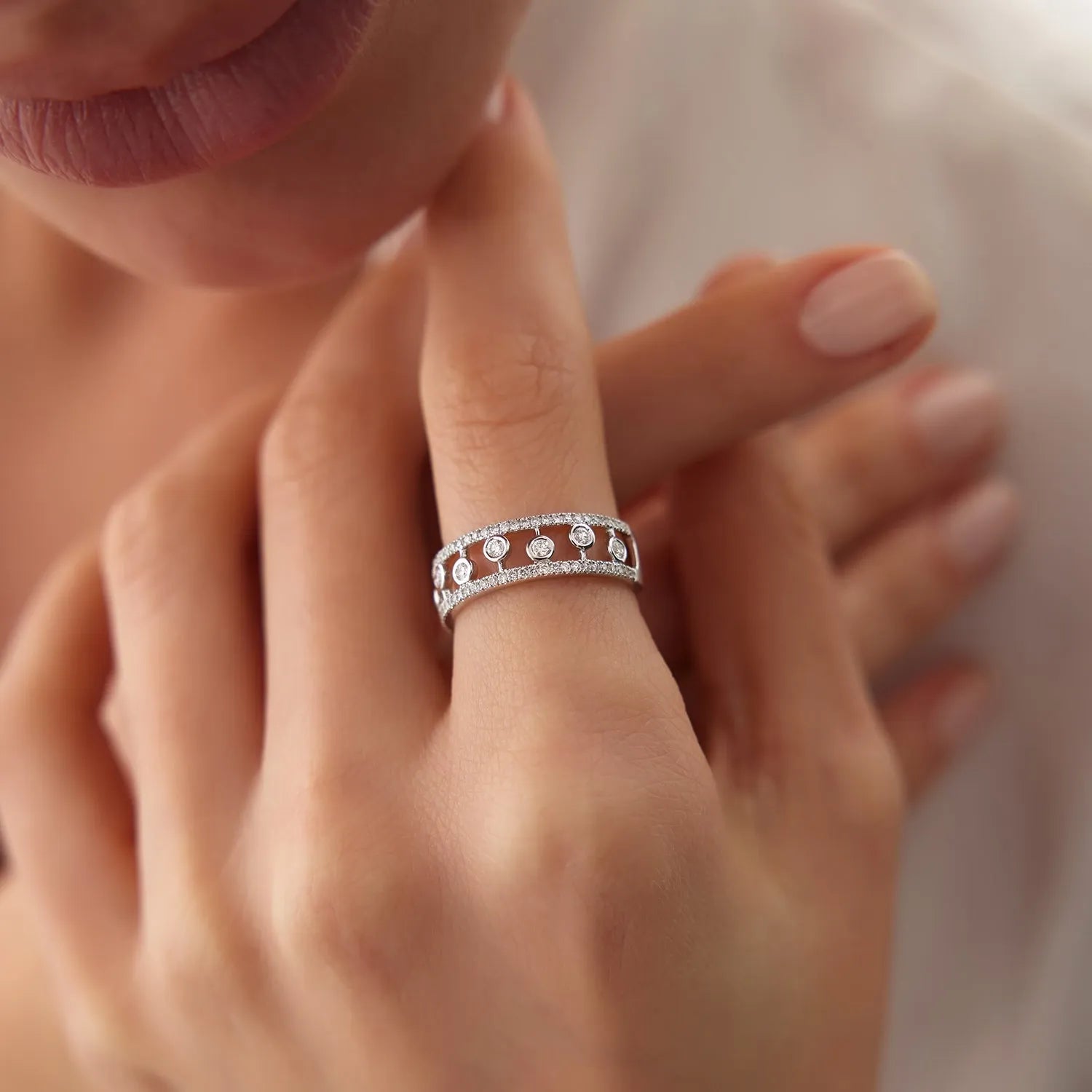 14k Gold Round Diamond 0.48ctw Double Row Pave Floating Bezel Set Ring