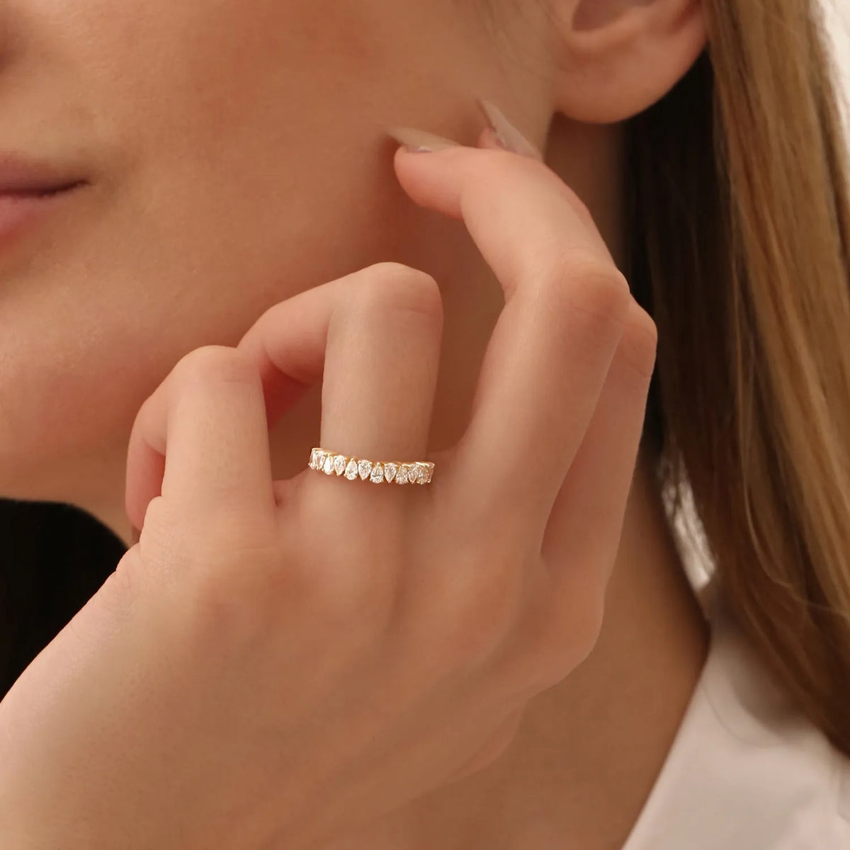 14k Gold 0.67 Carat Pear Shape Diamond Half Eternity Prong Setting Band