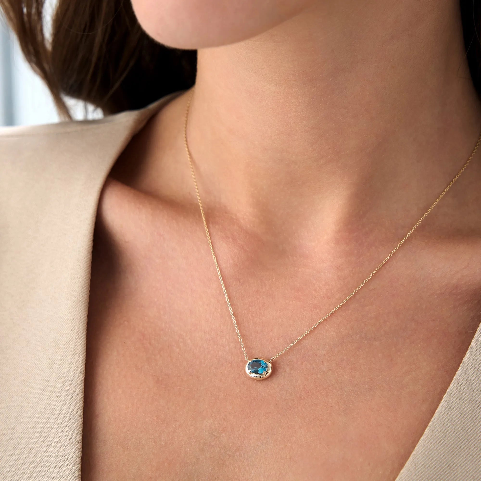 14k Solid Gold London Blue Topaz Oval Necklace 0.85 Carat Prong Setting
