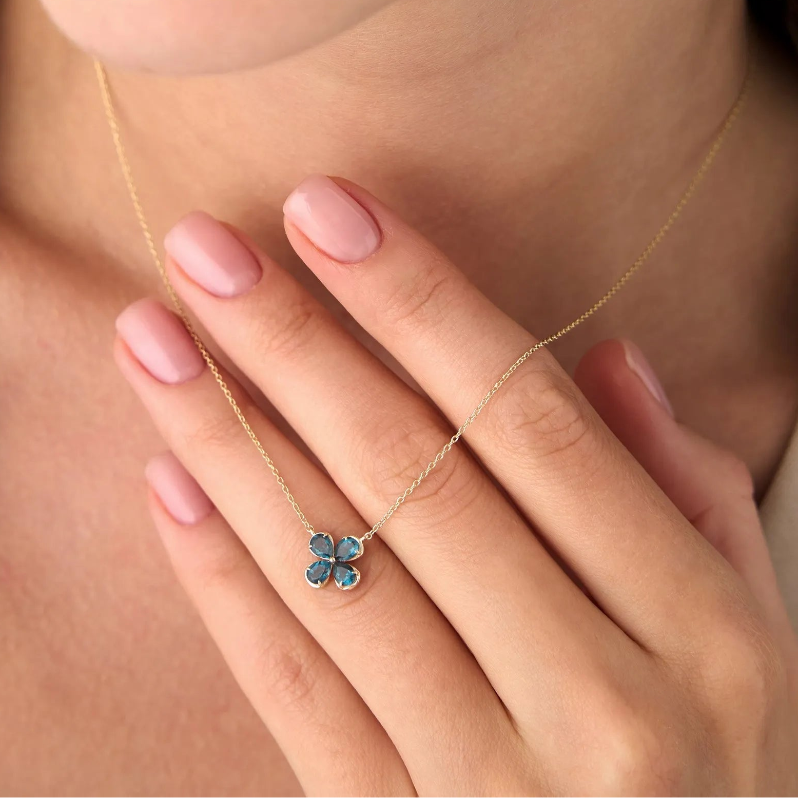 14k Solid Gold London Blue Topaz Pear Shaped Four Leaf Clover Necklace 0.80 Carat